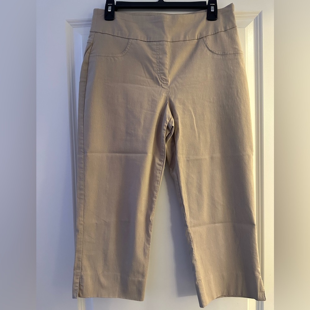 Ruby Rd khaki capris